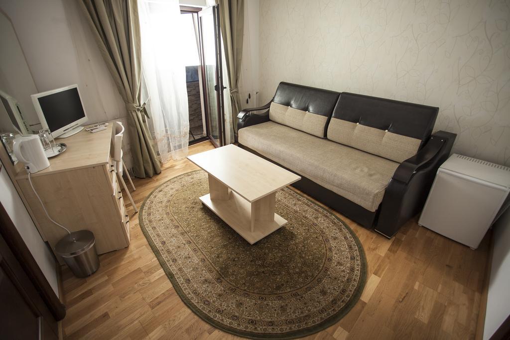 Garden And Bed & Breakfast 3*