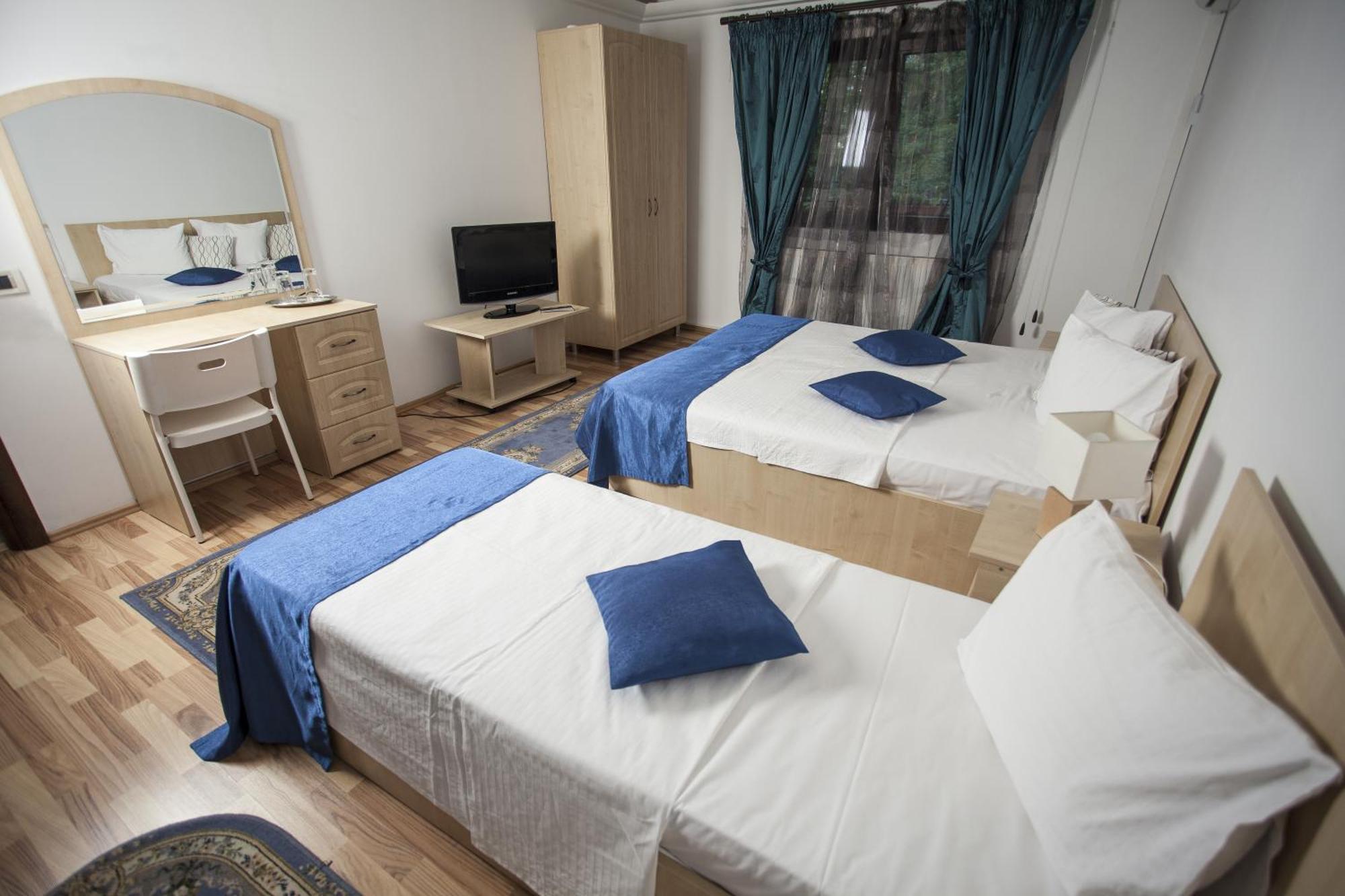 Bed & Breakfast Garden And 3*