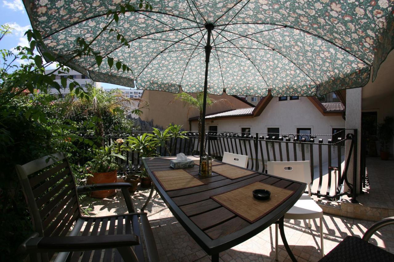 Bed & Breakfast Garden And