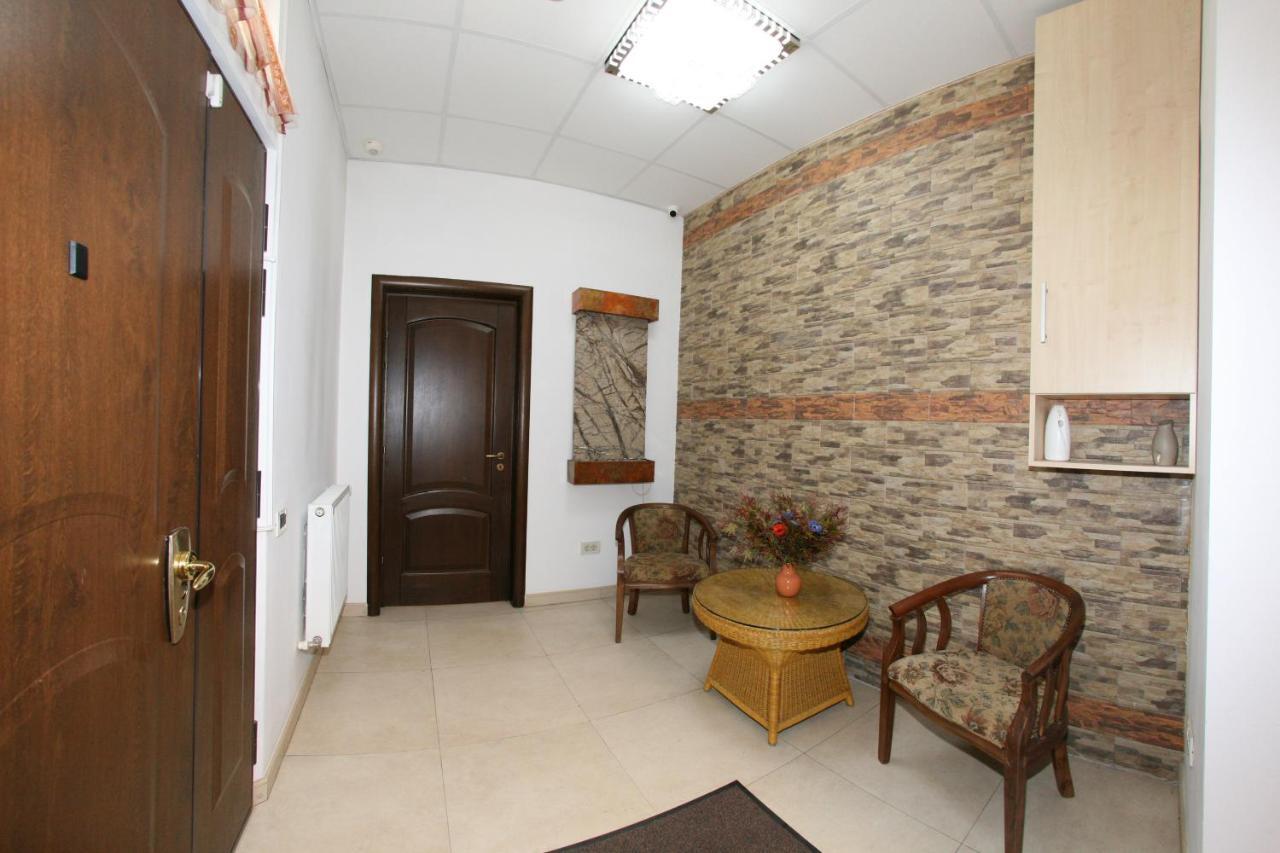 Garden And Bed & Breakfast 3*